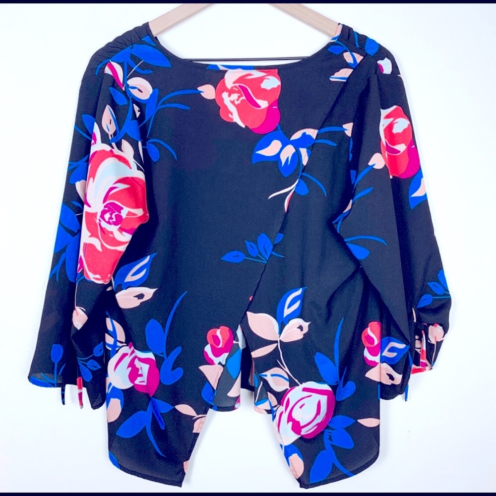 NWOT Yumi Kim Floral Tulip Hem Blouse